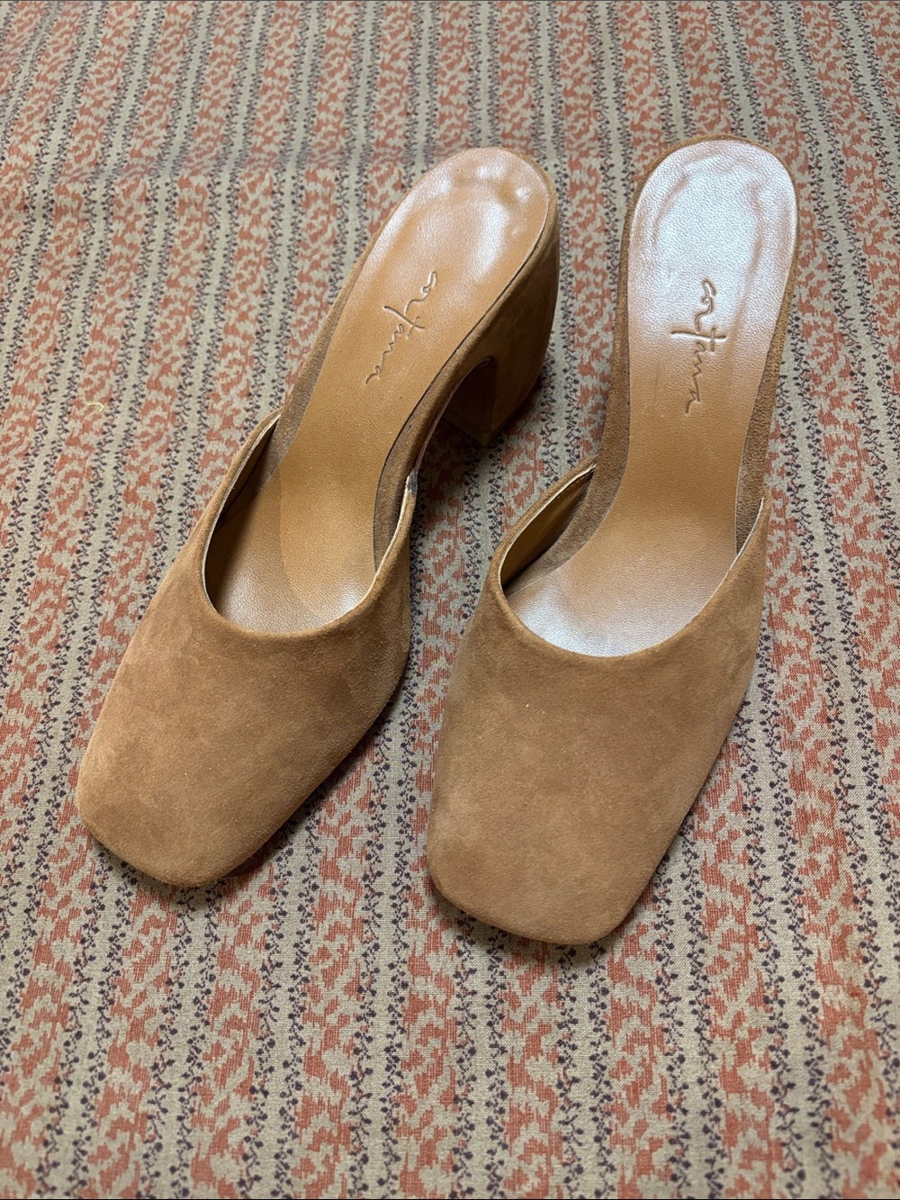 Brand new Cortana suede shoes